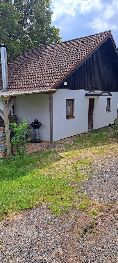 Domek U Rybnika Schloss Bosig Bagian luar foto